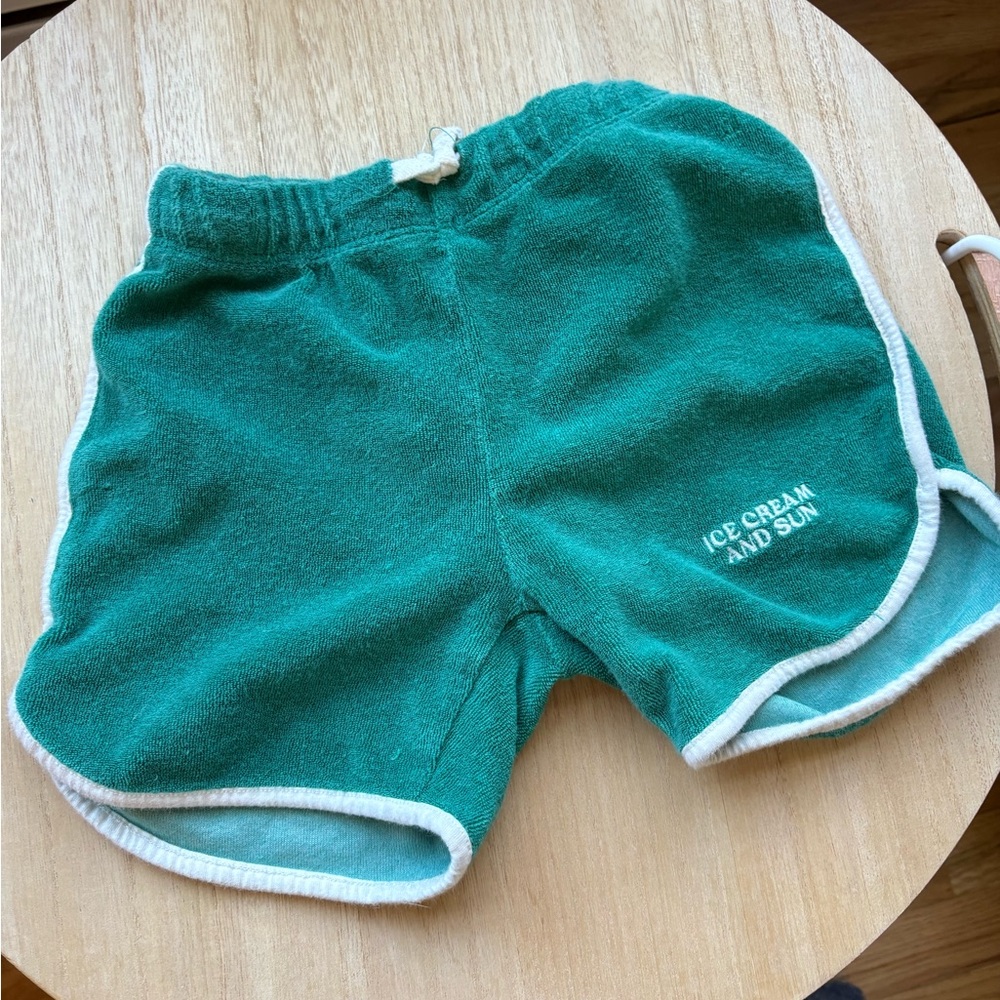 Zara boys terry cloth dolphin shorts green size 6